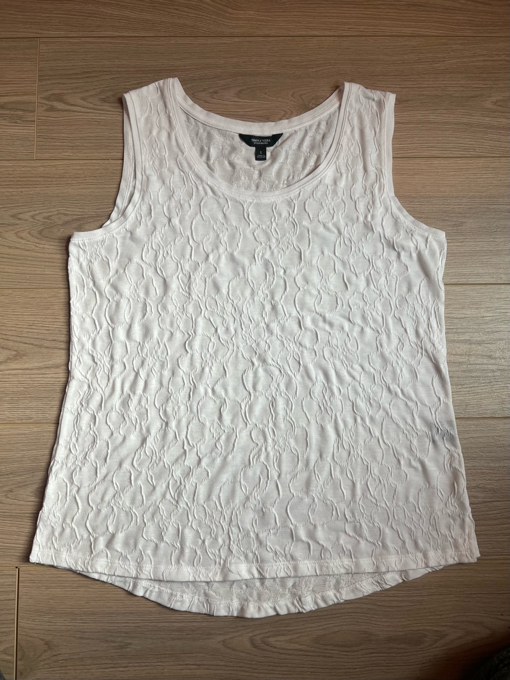 Simply Vera Vera Wang White Textured Scoop Tank